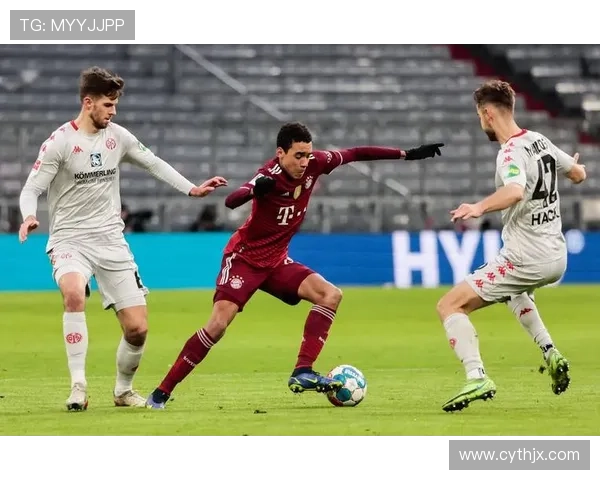 图片报：克洛普现场为莱比锡加油，但最终球队无缘德国杯决赛